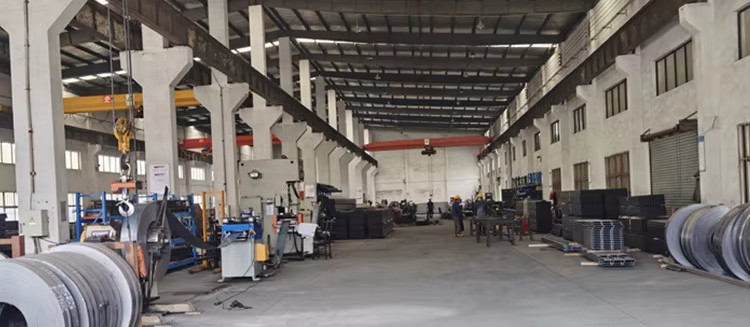 Xiamen Spaceplus Logistics Equipment Co., Ltd. 製造者の生産ライン